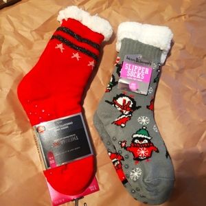 ❤️🩷❤️Bundle of 2 pairs winter slipper socks new with tags!